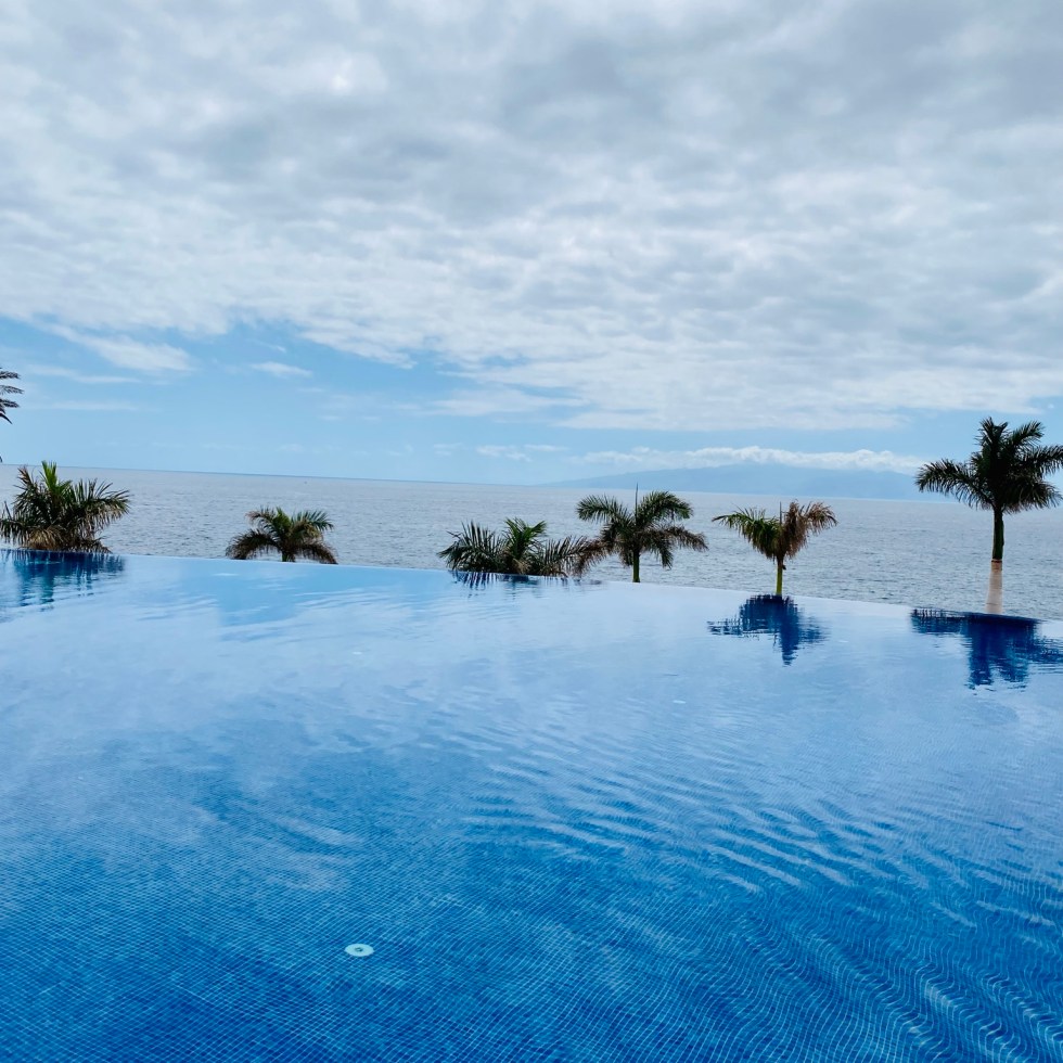 insula eternei primăveri