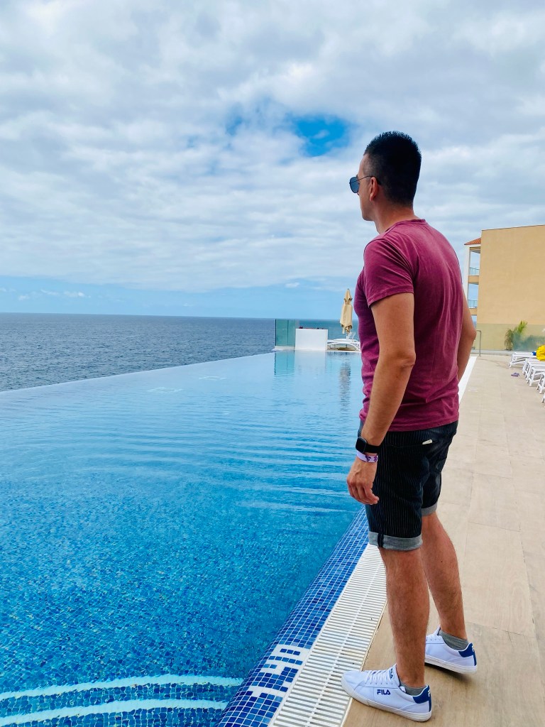 insula eternei primăveri