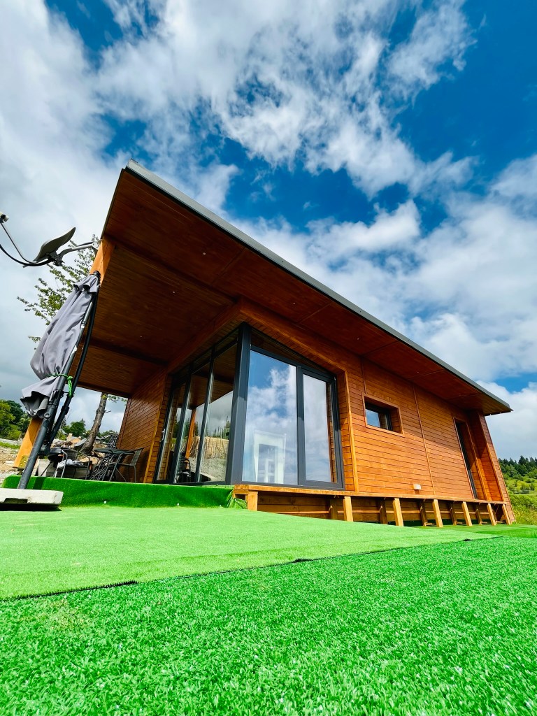 sweet escape vlădeasa